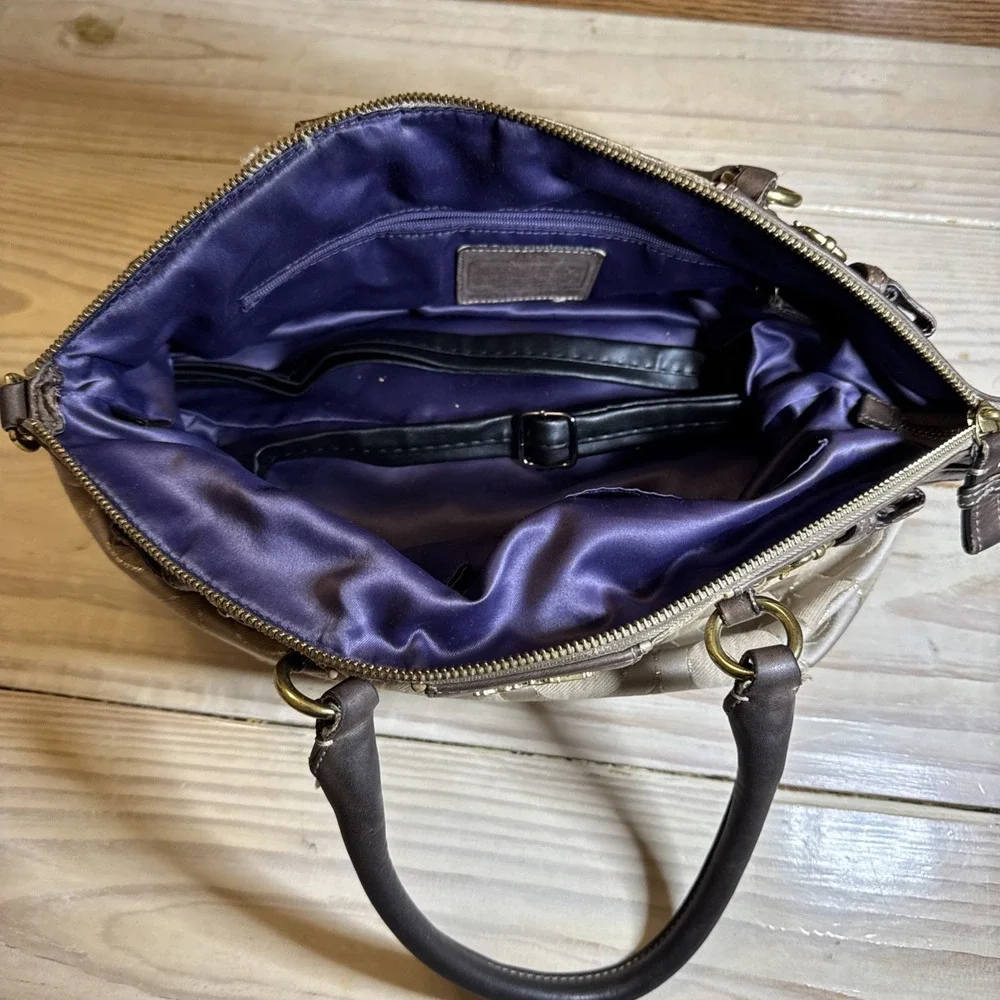 Tan And Brown Coach Purse Pre-owned Retired